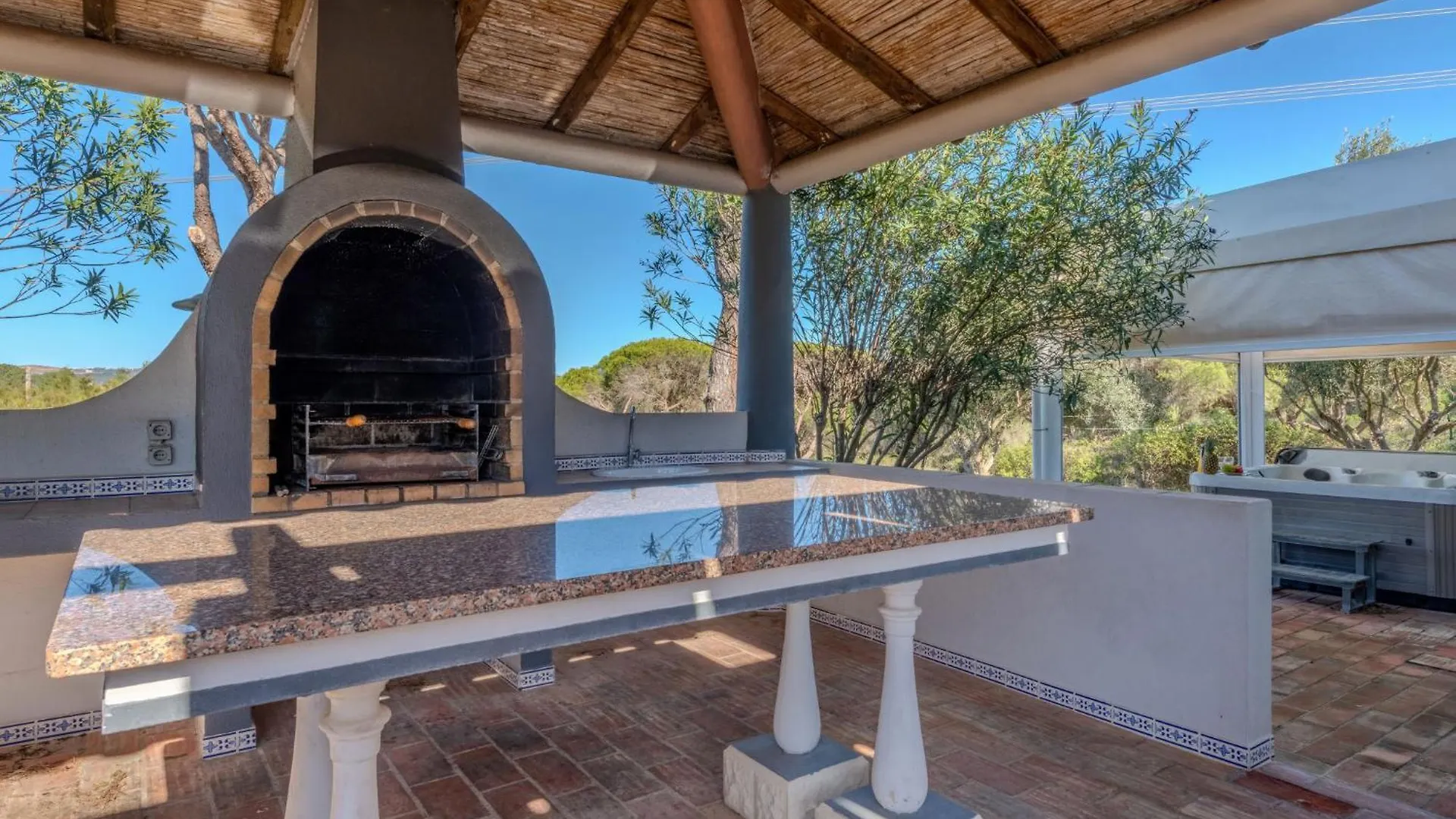 Villa Arrochela By Interhome Vilamoura